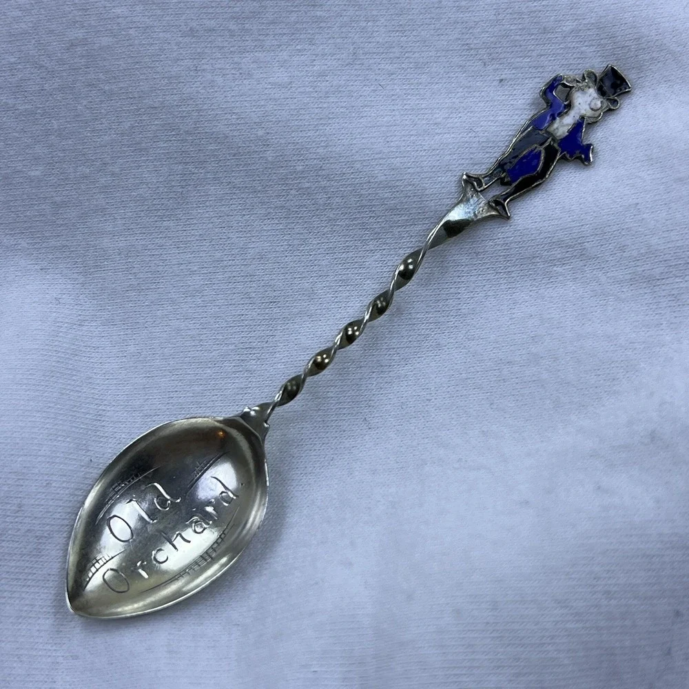 Old Orchard Maine Sterling Souvenir Spoon Enamel Barley‎ Twist 3 1/2